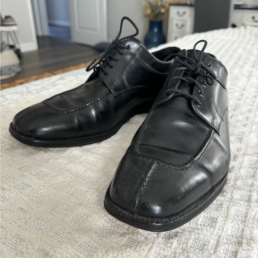 Black leather Cole Haan shoes, mens size 10